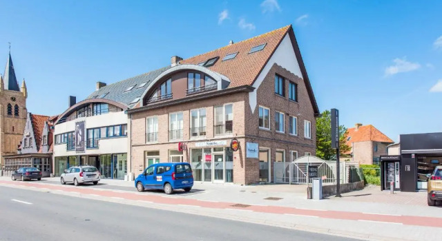 Modern and Large 2 bedroom apartment in Middelkerke, Prenota Appartamento Hotel a Flanders con parcheggio, Parcheggio