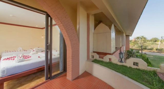 Номер Deluxe с видом на город Hotel Temple View Bagan
