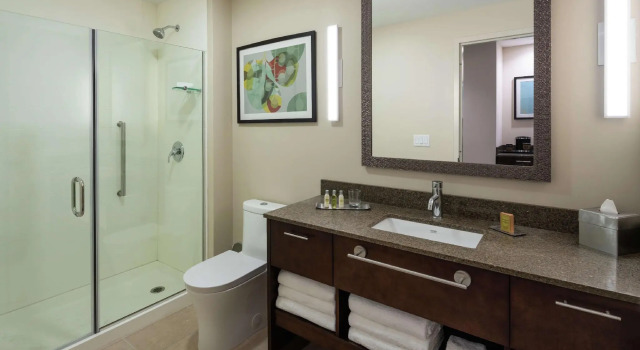 Четырёхместный номер Standard DoubleTree by Hilton Miami Doral