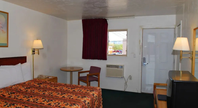 Standardowy dwuosobowy pokój Rodeway Inn Tucson