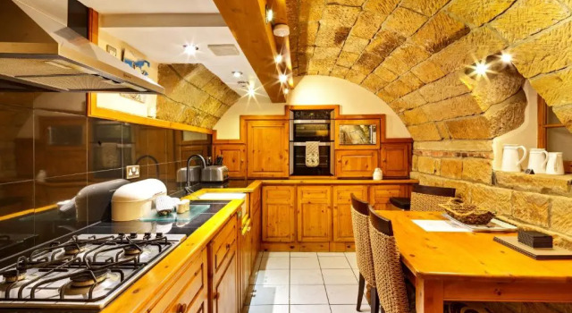 Коттедж с 4 комнатами Oakerthorpe Holiday Village