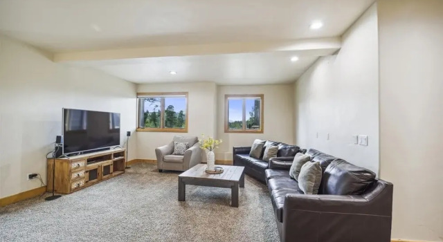 Ten Mile Vista - Braddock Hill 3 Bedroom Home by Redawning, Rezerwuj Dom wakacyjny Hotele w Vail Ski z parkingiem, Parking