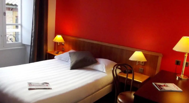 Номер Comfort The Originals Boutique, Grand Hôtel Saint-Pierre, Aurillac