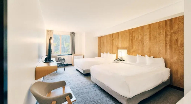 Четырёхместный номер Deluxe Aava Whistler Hotel