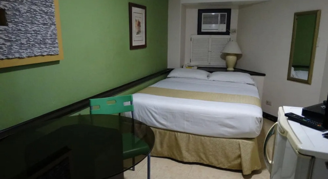 Двухместная студия Ralph Anthony Suites Hotel