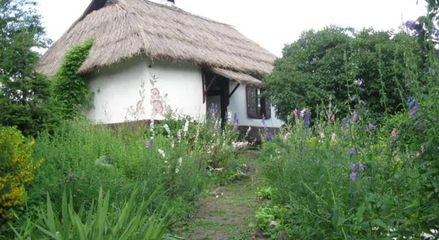 Коттедж с 3 комнатами Koryakivskyi Rai