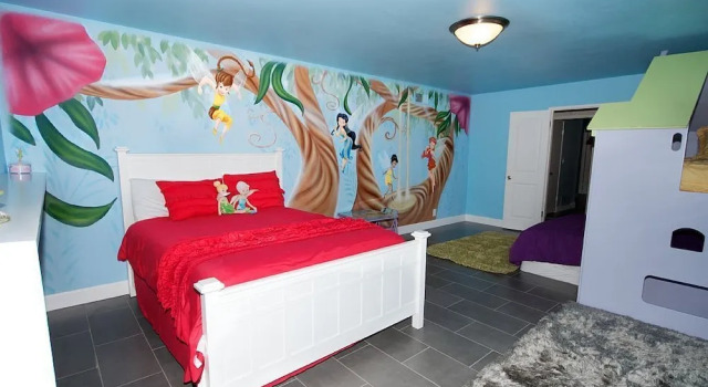 Mickey's House 6 Bedrooms 3 Bathrooms Home