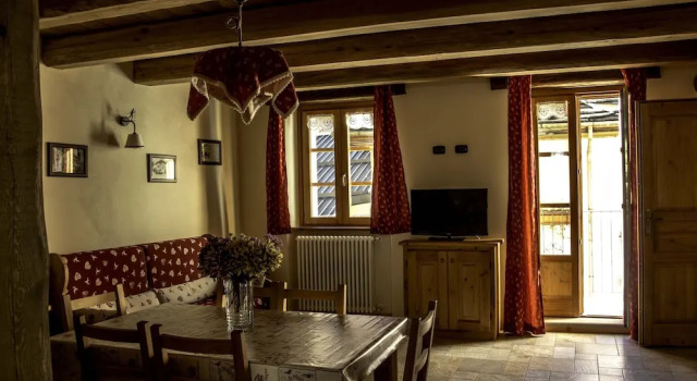 Camera Standard 2 camere duplex con balcone e con vista sulle montagne Le Petit Fenestrelle