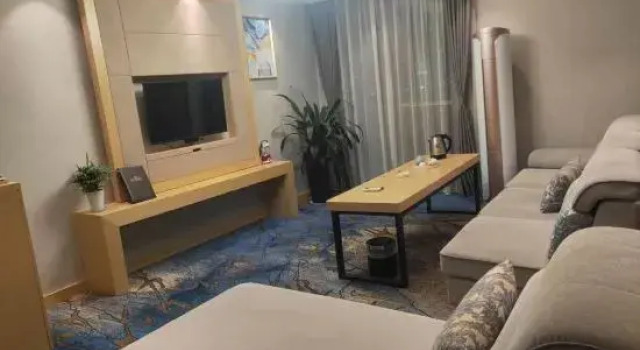Люкс Deluxe Lushui Qingjiang Garden Hotel