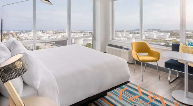Двухместный номер Standard Aloft by Marriott Fort Lauderdale Airport
