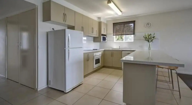 Апартаменты Standard c 1 комнатой с балконом и с видом на озеро Albacore Apartments