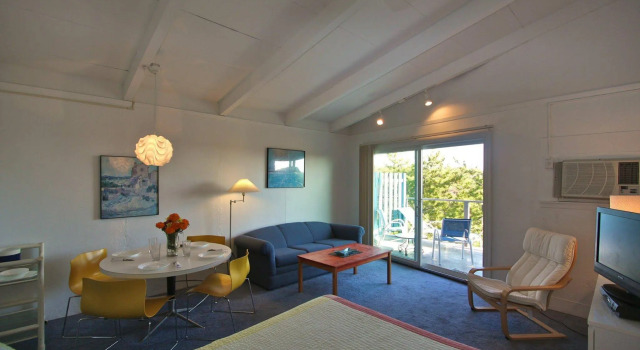 Driftwood Resort, จอง รีสอร์ท มอนทอค The Hamptons