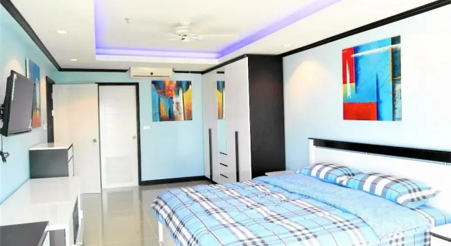Sea View 1-bed at Jomtien Beach - Sleeps 2, Забронировать Апартаменты/квартира Отели Джомтьен-Бич с бассейном, Бассейн