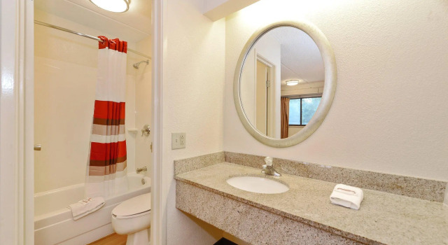 Четырёхместный номер Standard Red Roof Inn Tampa Fairgrounds - Casino