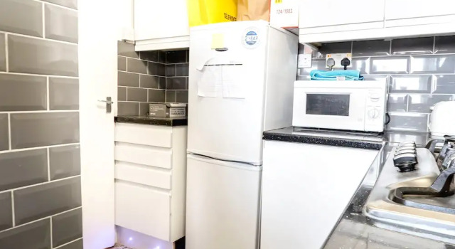 Ponsonby House - Deluxe Double Room, Забронировать Отель Тауэр-Хэмлетс Лондон, рядом с London Fields Train Station