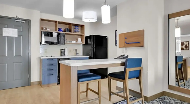 Двухместный люкс c 1 комнатой Candlewood Suites Atlanta West I-20 by IHG