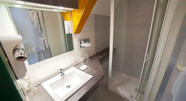 Номер Economy Hôtel des Princes, Chambéry Centre