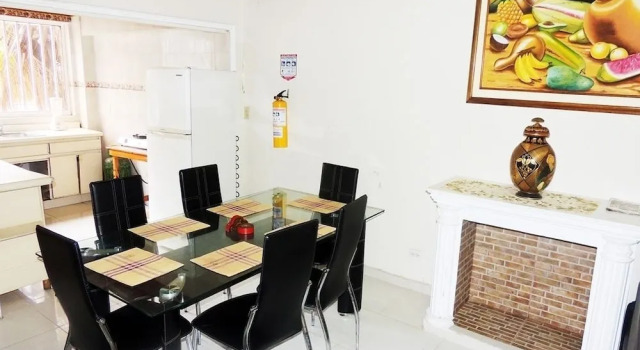 Семейный коттедж с 4 комнатами Casa Vacacional Manatwar 1