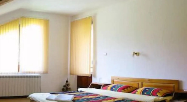 Трёхместный номер Standard с балконом Rahoff hotel