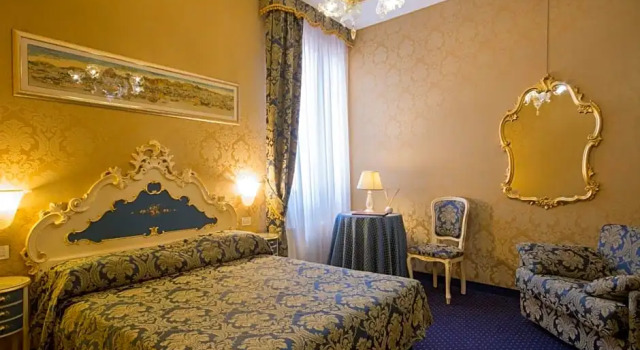Номер Superior Hotel Becher