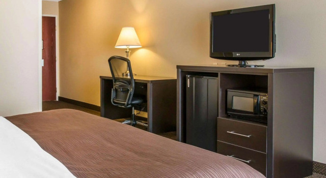 Двухместный номер Standard Quality Inn & Suites Niles