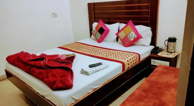 Hotel Diamond, Забронировать Отель Отели Нью-Дели с парковкой, Парковка