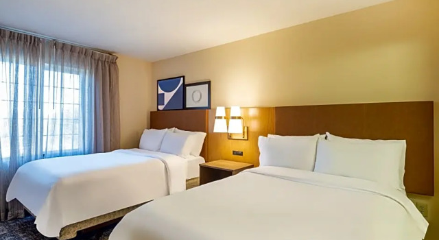 Четырёхместный люкс c 1 комнатой Staybridge Suites Milwaukee Airport South by IHG