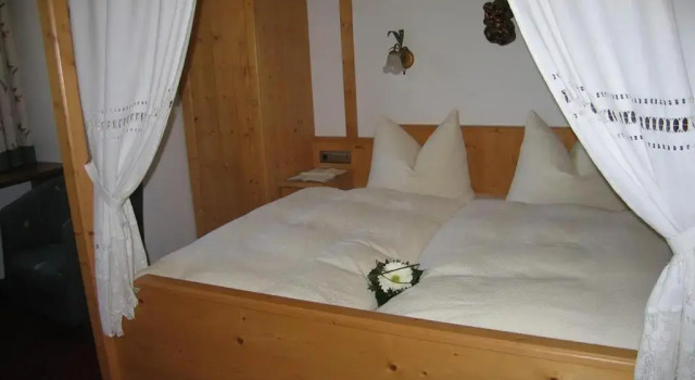 Jakob, Landhaus, Prenota Casa vacanze Hotel a Tirolo con parcheggio, Parcheggio