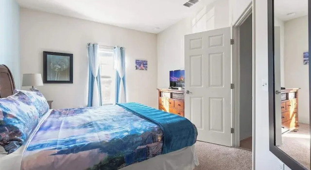 Cozy 4BR Retreat Near Orlando Attractions