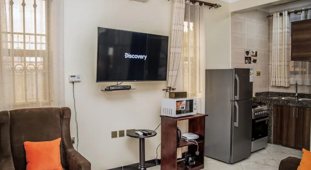 Studio Furnished Apartment Entebbe, Забронировать Апартаменты/квартира Апартаменты Энтеббе, рядом с Victoria Mall Entebbe, Апартаменты/квартира