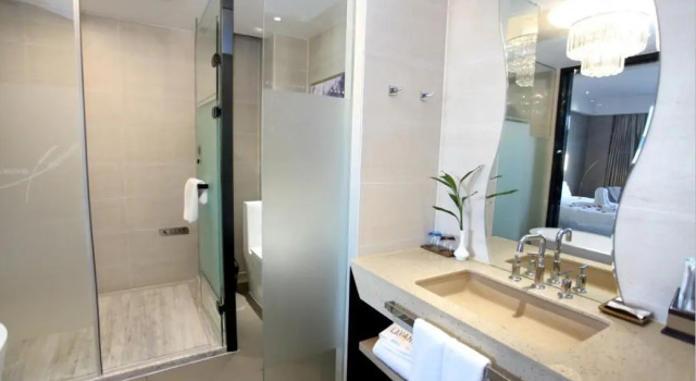 Полулюкс Lavande Hotels Changzhi City God Temple