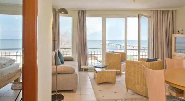 Апартаменты c 1 комнатой с видом на море SEETELHOTEL Ostseeresidenz Bansin mit Pool und unmittelbarer Strandnähe