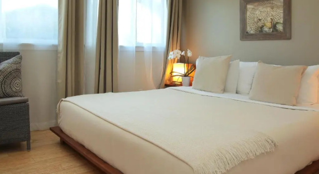 Семейный люкс Deluxe Inn at Moonlight Beach