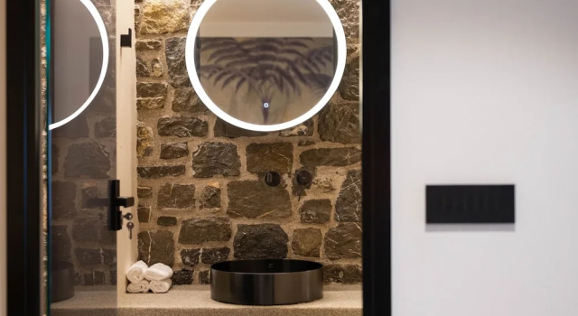Семейный люкс с балконом Opal Executive Suites
