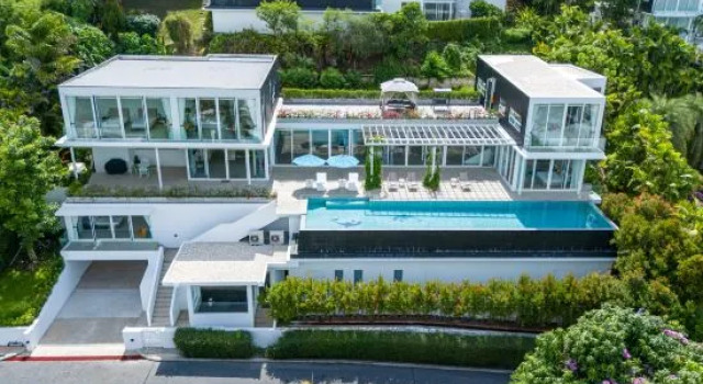 Naga Pearl Villa  |  6 rooms, 1 eternal summer on the Andaman Sea