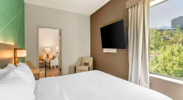 Люкс Comfort Suites Gatlinburg Downtown-Convention Center