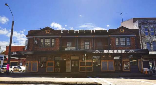 Annandale Hotel