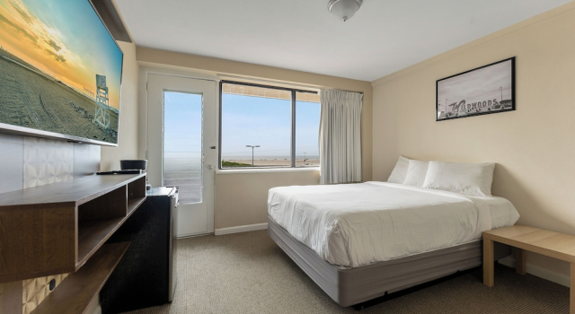 Economy Doppel Zimmer mit Meerblick Oceanic Hotel & Barefoot Tiki Bar