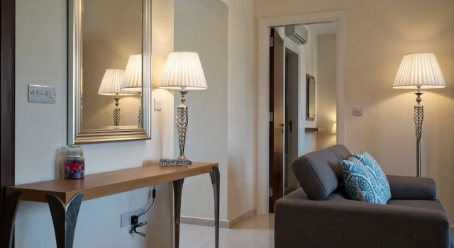 Apartment DD12 - Chloe