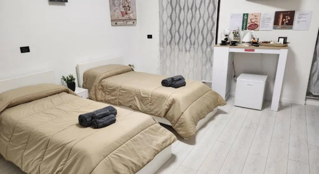 Economy Zimmer La Corte