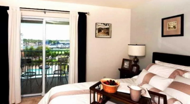 Sunshine Suites - La Jolla, Забронировать Отель Отели Ла-Хойя 3 звезды, 3*