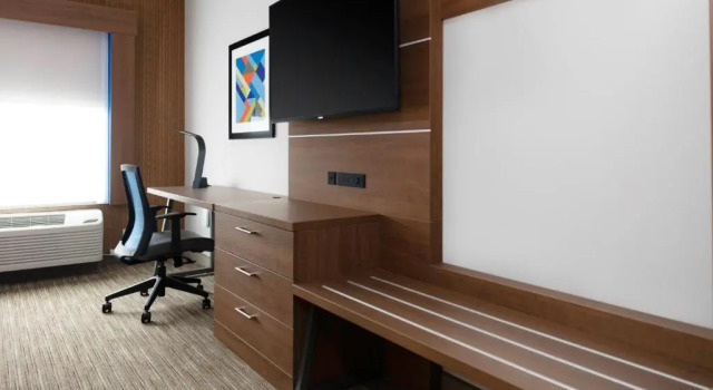 Четырёхместный номер Standard Holiday Inn Express & Suites - The Dalles by IHG