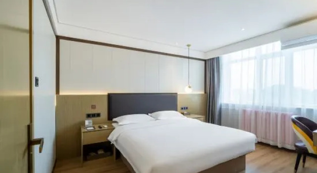 Люкс Business Geya Hotel (Beijing World Park Baotai West Road Branch)