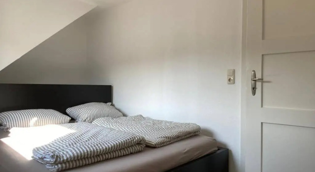 Gemütliche Wohnung in Trier Süd, Забронировать Отель Трир Trier-Saarburg, рядом с Heiligkreuz-Kapelle