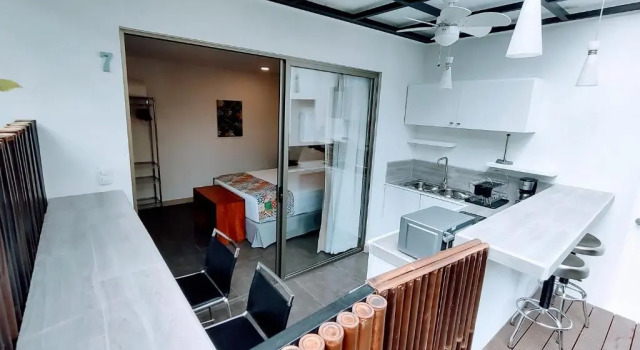 Четырёхместный номер Standard La Vela Boutique Hotel