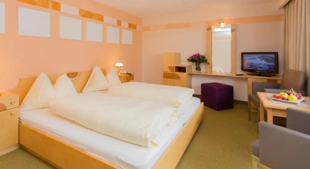 Hotel & Art Kristiana, Забронировать Отель Бизнес-отели Зальбах-Хинтерглемм, 4* 5*