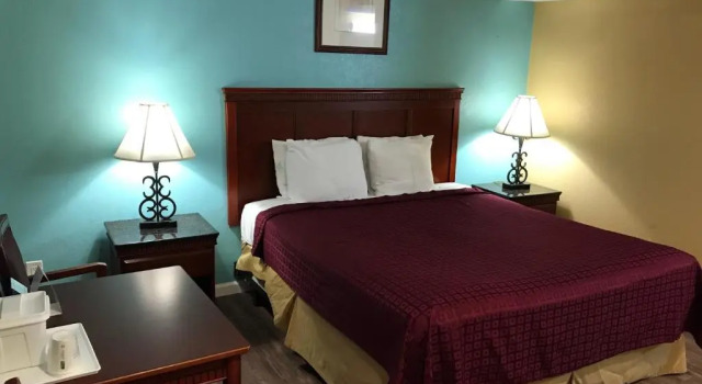 Двухместный номер Deluxe Travelodge by Wyndham San Diego SeaWorld