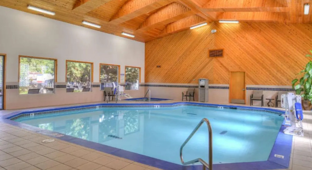 Люкс Best Western Lodge at Rivers Edge