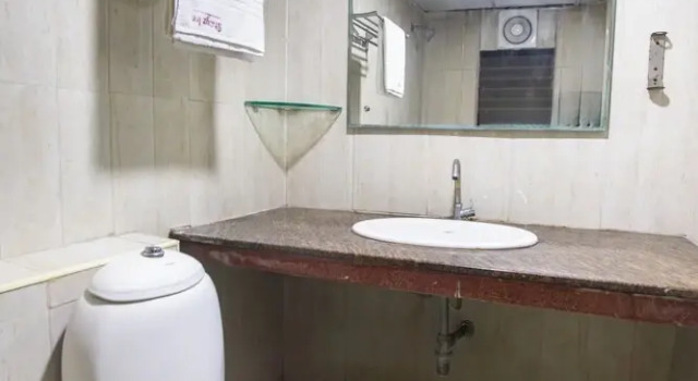 Номер Deluxe Stayz Inn near Marina Beach