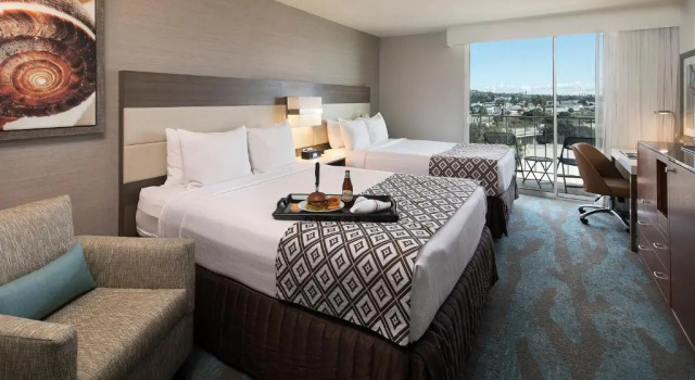 Двухместный номер Standard с видом на океан Crowne Plaza Ventura Beach by IHG